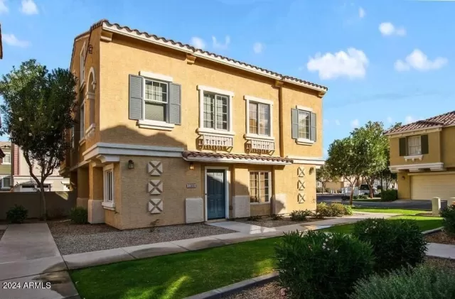 MLS: 6688625 Condo For Sale