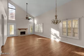 Photo #3: 6688681 Listing