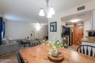 Photo #6: 6688693 Listing