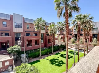 Photo #1: 6688972 Listing