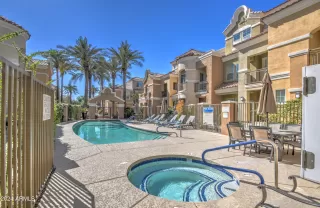 Photo #2: 6689265 Listing 