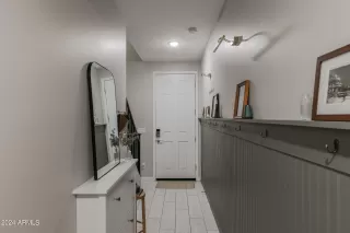 Photo #4: 6689277 Listing