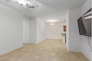 Photo #4: 6689523 Listing 