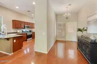 Photo #3: 6689665 Listing 