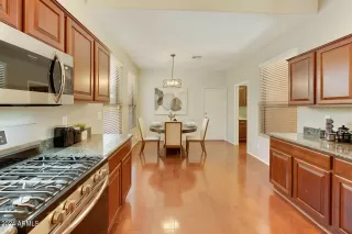 Photo #5: 6689665 Listing 