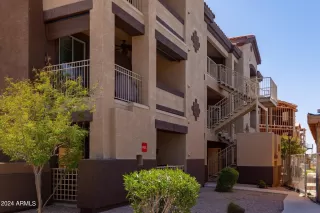 Photo #2: 6689683 Listing