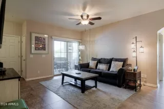 Photo #6: 6689683 Listing