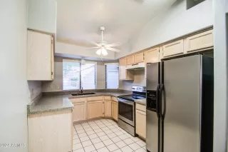 Photo #4: 6689703 Listing