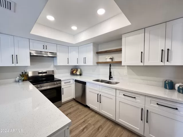 MLS: 6689746 Condo For Sale