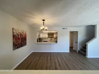 Photo #1: 6689746 Listing