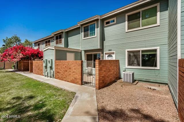 MLS: 6690029 Condo For Sale