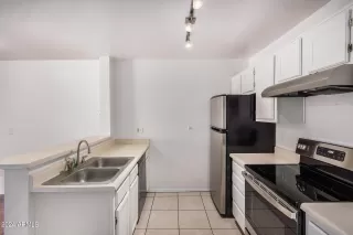 Photo #6: 6690029 Listing 