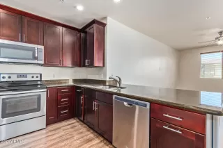 Photo #5: 6690045 Listing