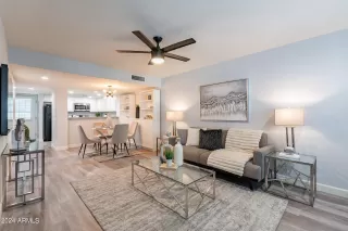 Photo #3: 6690127 Listing