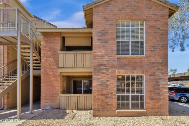 MLS: 6690186 Condo For Sale