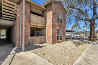 Photo #3: 6690186 Listing