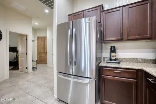 Photo #3: 6690235 Listing