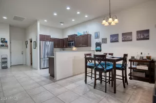 Photo #6: 6690235 Listing