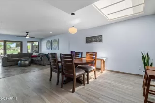 Photo #5: 6690255 Listing