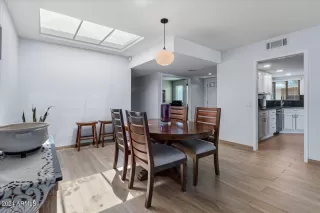 Photo #6: 6690255 Listing