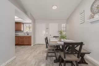 Photo #4: 6690411 Listing