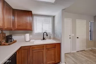 Photo #5: 6690411 Listing