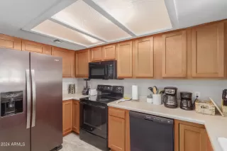 Photo #6: 6690411 Listing