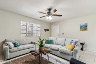 Photo #2: 6690440 Listing