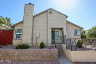 Photo #4: 6690917 Listing