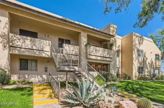 Photo #2: 6690941 Listing