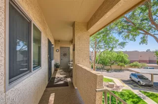 Photo #4: 6690941 Listing