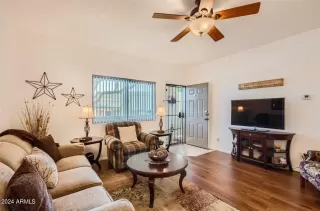 Photo #6: 6690941 Listing