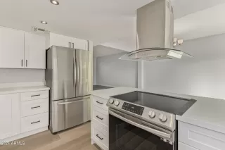 Photo #2: 6691009 Listing