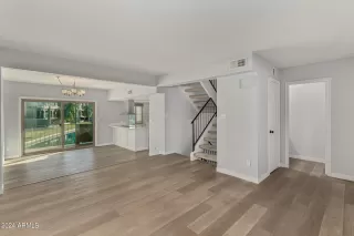 Photo #3: 6691009 Listing