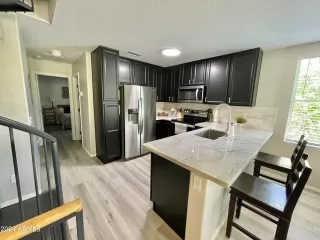 Photo #6: 6691173 Listing