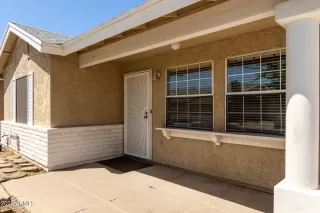 Photo #3: 6691296 Listing