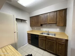 Photo #5: 6691397 Listing