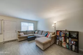 Photo #3: 6691571 Listing