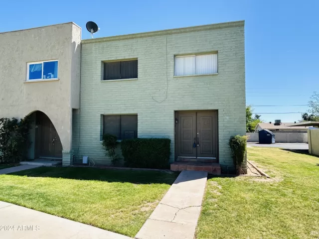 MLS: 6692025 Condo For Sale