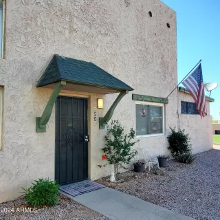 Photo #3: 6692253 Listing