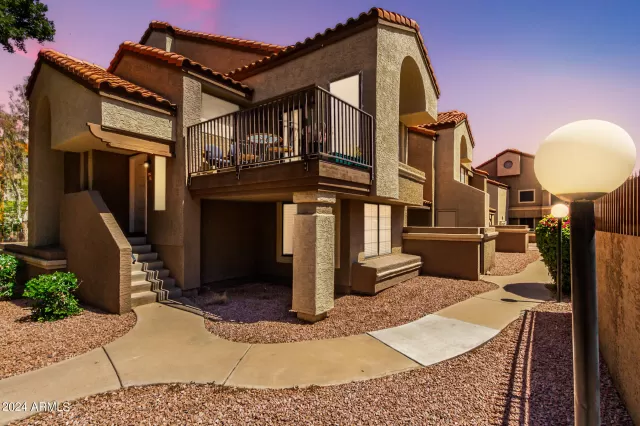 MLS: 6692267 Condo For Sale