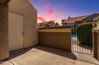 Photo #2: 6692267 Listing