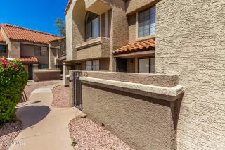 Photo #4: 6692267 Listing