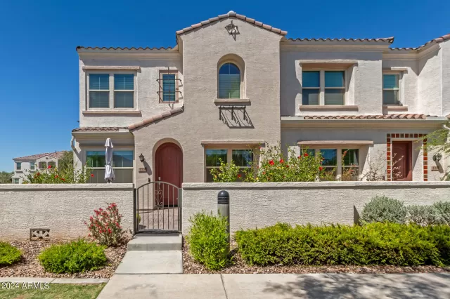 MLS: 6692783 Condo For Sale