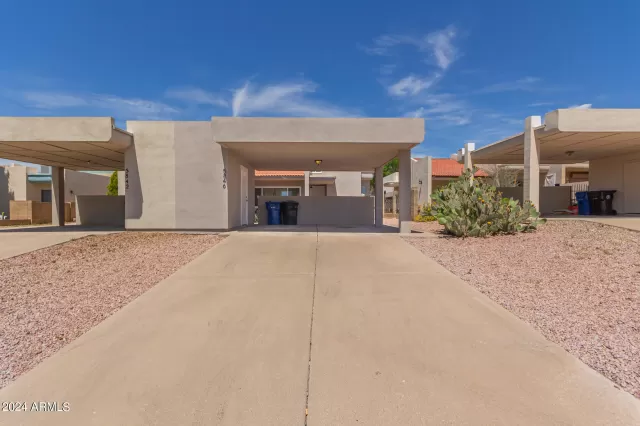 MLS: 6692785 Condo For Sale