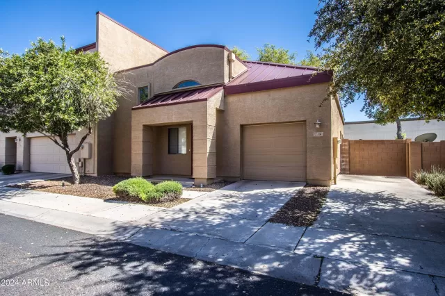 MLS: 6692803 Condo For Sale