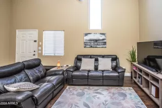 Photo #1: 6692803 Listing