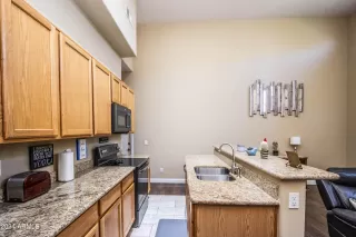 Photo #5: 6692803 Listing