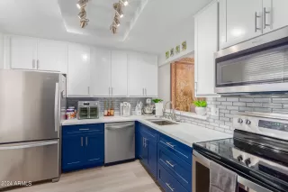 Photo #3: 6692978 Listing 