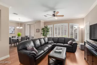 Photo #3: 6693112 Listing